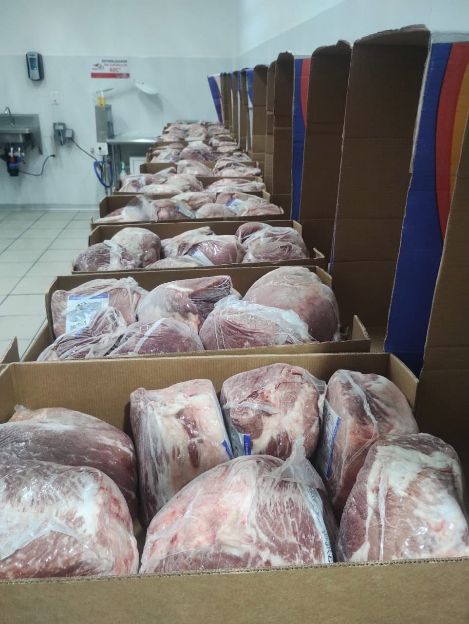 Inspección de mercancía por SADER. Carnicos